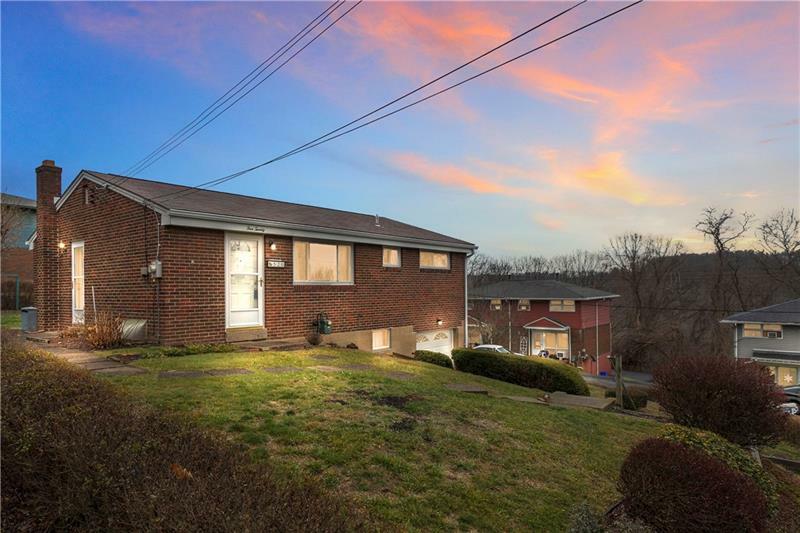 Property Photo:  520 Jones Ave  PA 15005 