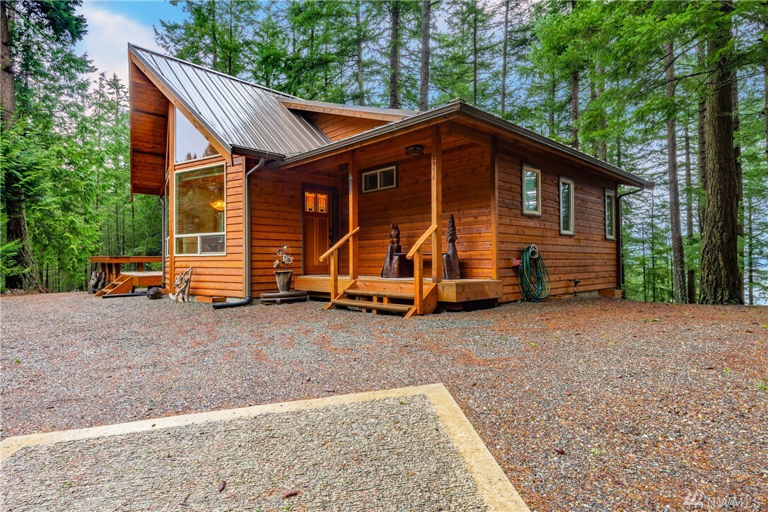 Property Photo: 2936 Rosewood Terr WA 98262
