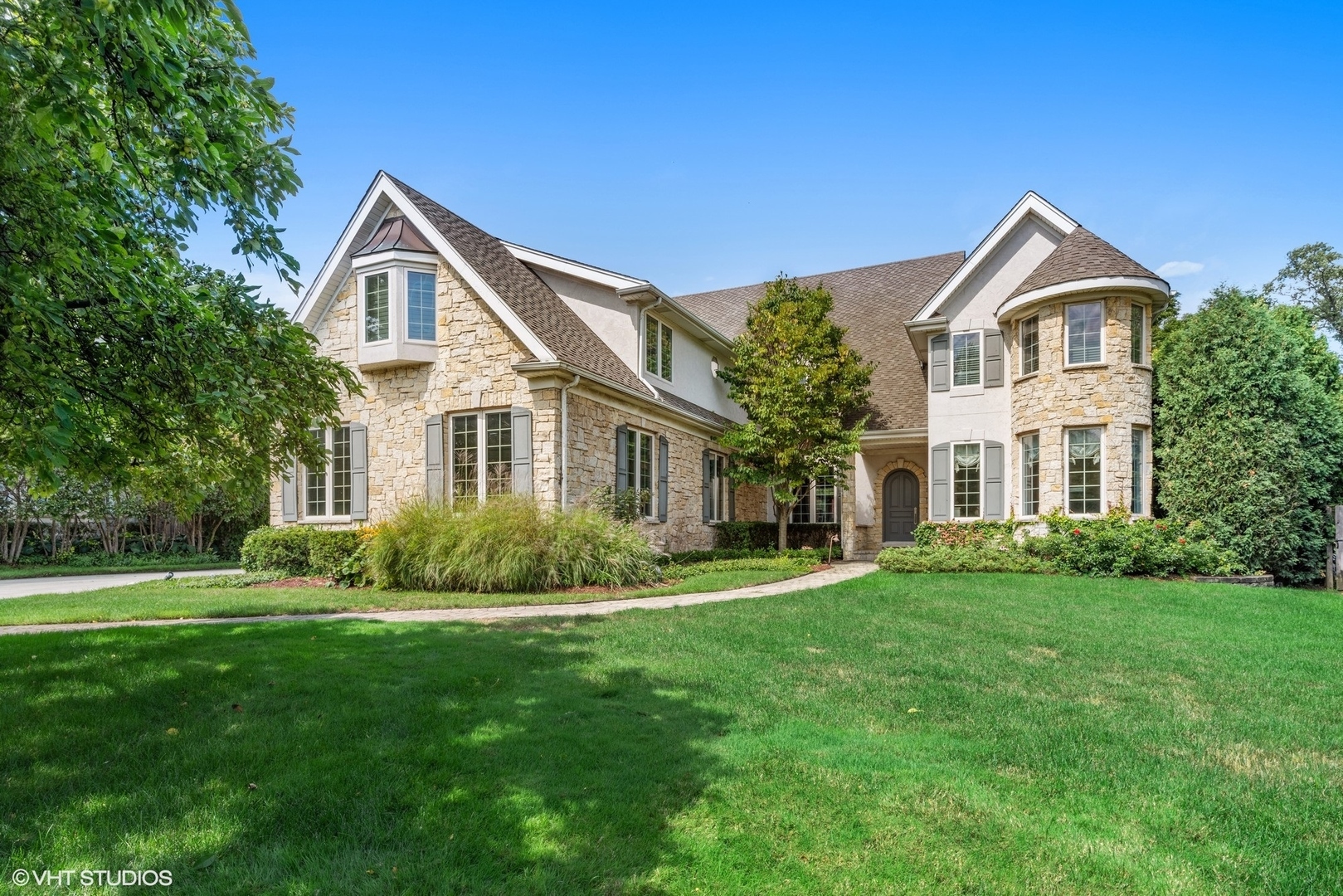 Property Photo:  1028 Golfview Road  IL 60025 
