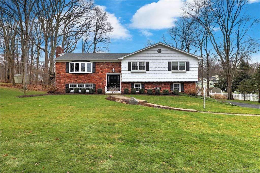 Property Photo:  50 Crocus Lane  CT 06611 