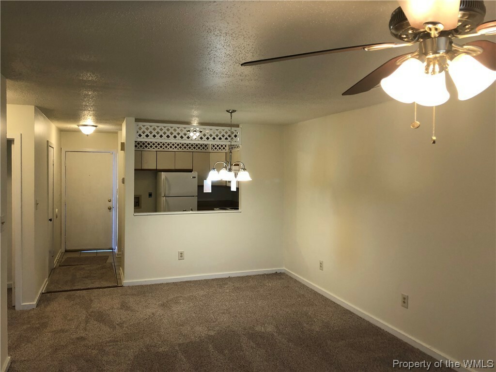 Property Photo:  1203 Jamestown Road D4  VA 23185 