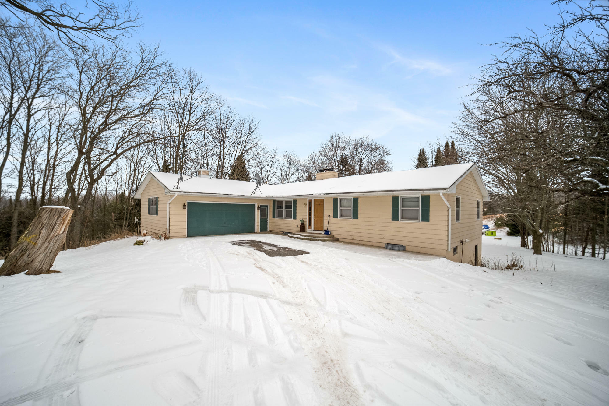 Property Photo:  4829 Rondo Road  MI 49799 