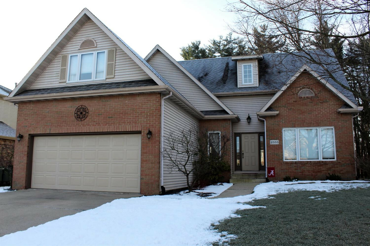 Property Photo: 2555 Calaveras Drive IN 46385