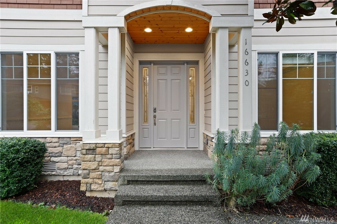 Property Photo: 16630 74th Ave NE WA 98028