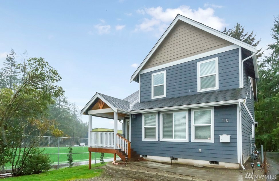 Property Photo: 118 Alameda Ave WA 98466