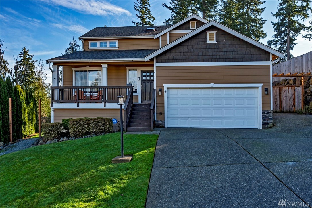 Property Photo:  613 122nd Av Ct E  WA 98372 