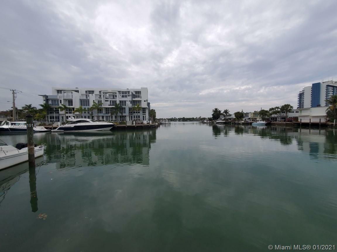 Property Photo:  7207 Bay Dr 25  FL 33141 