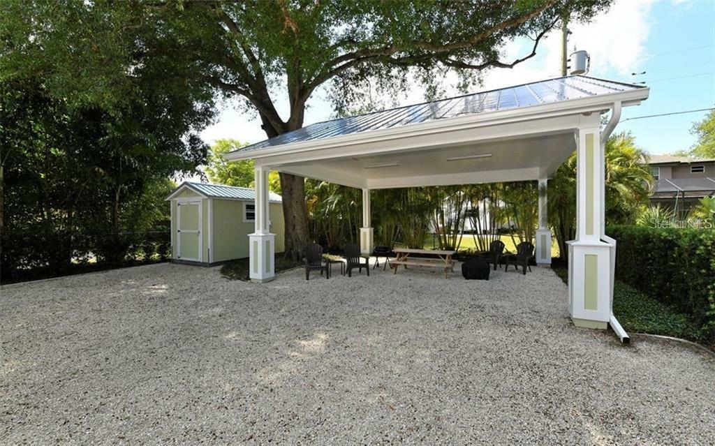 Property Photo:  2280 Arlington Street  FL 34239 