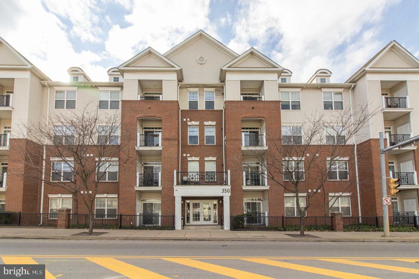 Property Photo: 350 W Elm Street 3302 PA 19428