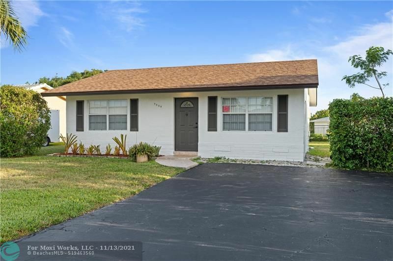 Property Photo:  9500 NW 74th Ct  FL 33321 