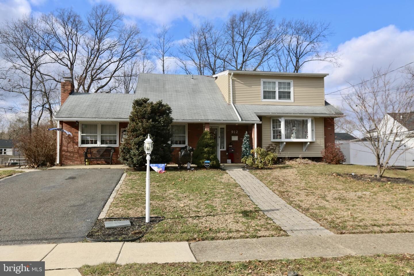 Property Photo: 912 Cornwall Terrace NJ 08012