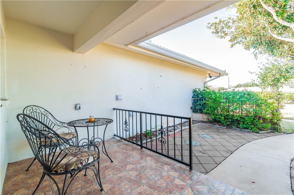 Property Photo: 2311 Surrey Lane FL 33763