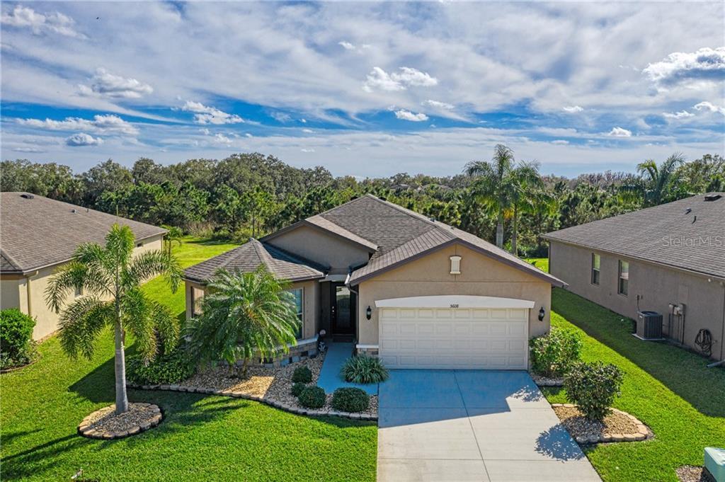 Property Photo: 5608 110th Avenue E FL 34219