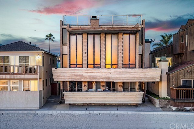Property Photo: 1421 Seal Way CA 90740