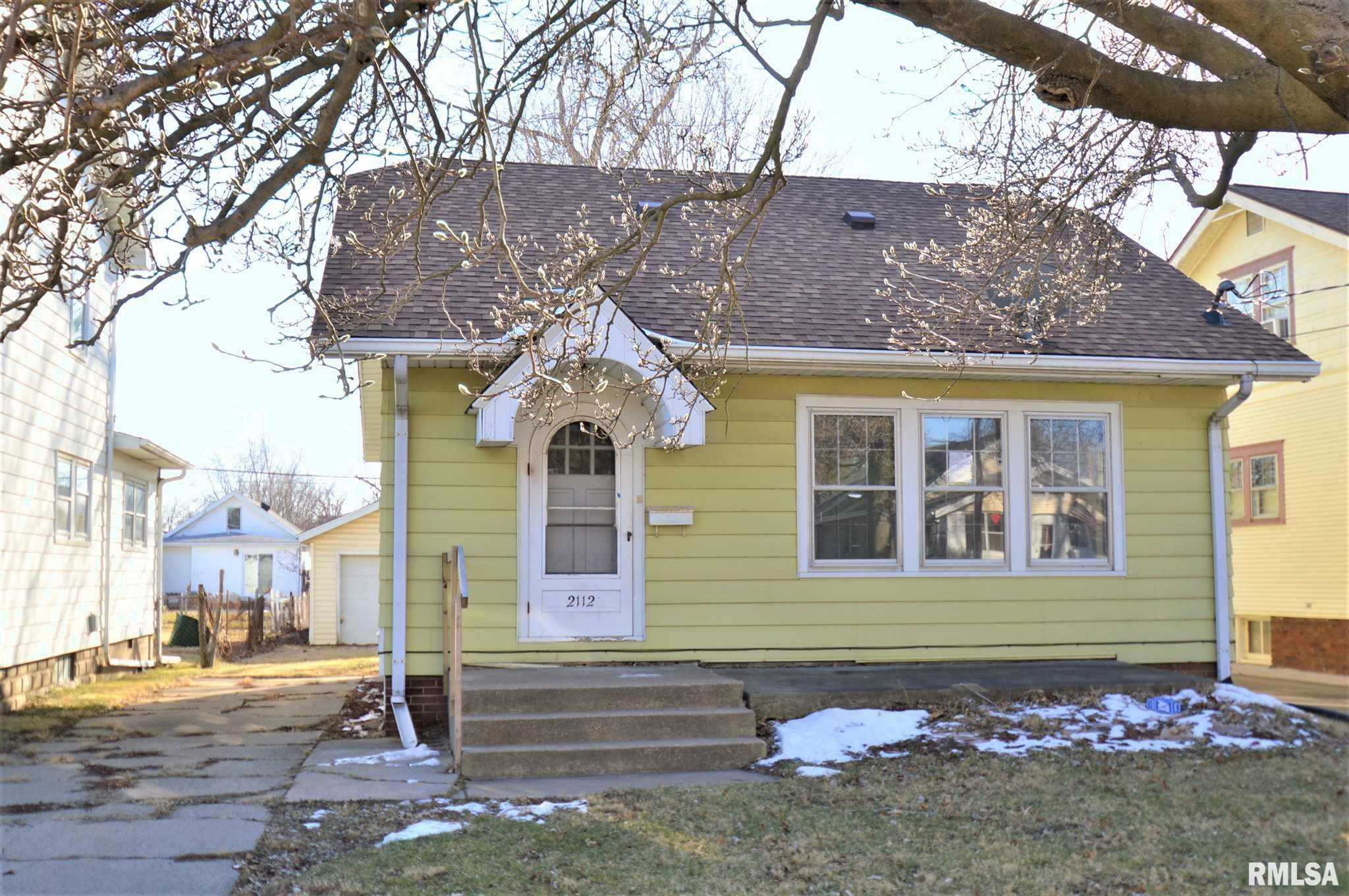 Property Photo:  2112 W Heading  IL 61604 