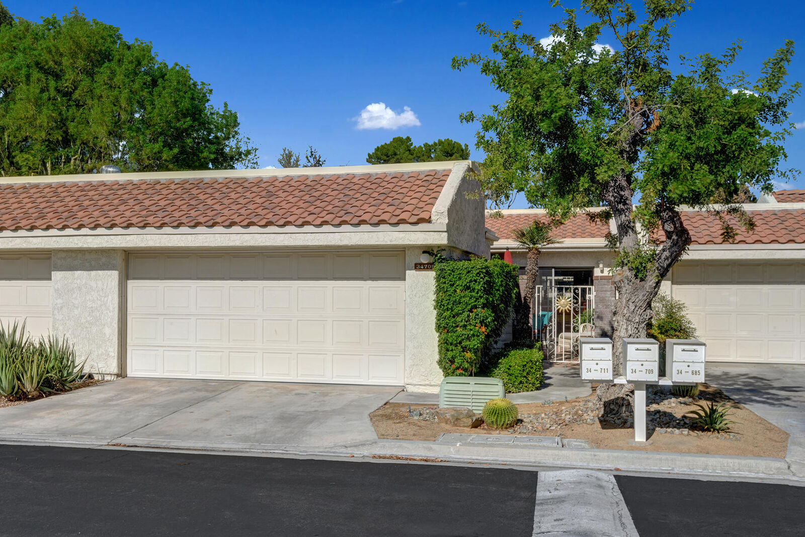 Property Photo:  34709 Calle Trujillo  CA 92234 