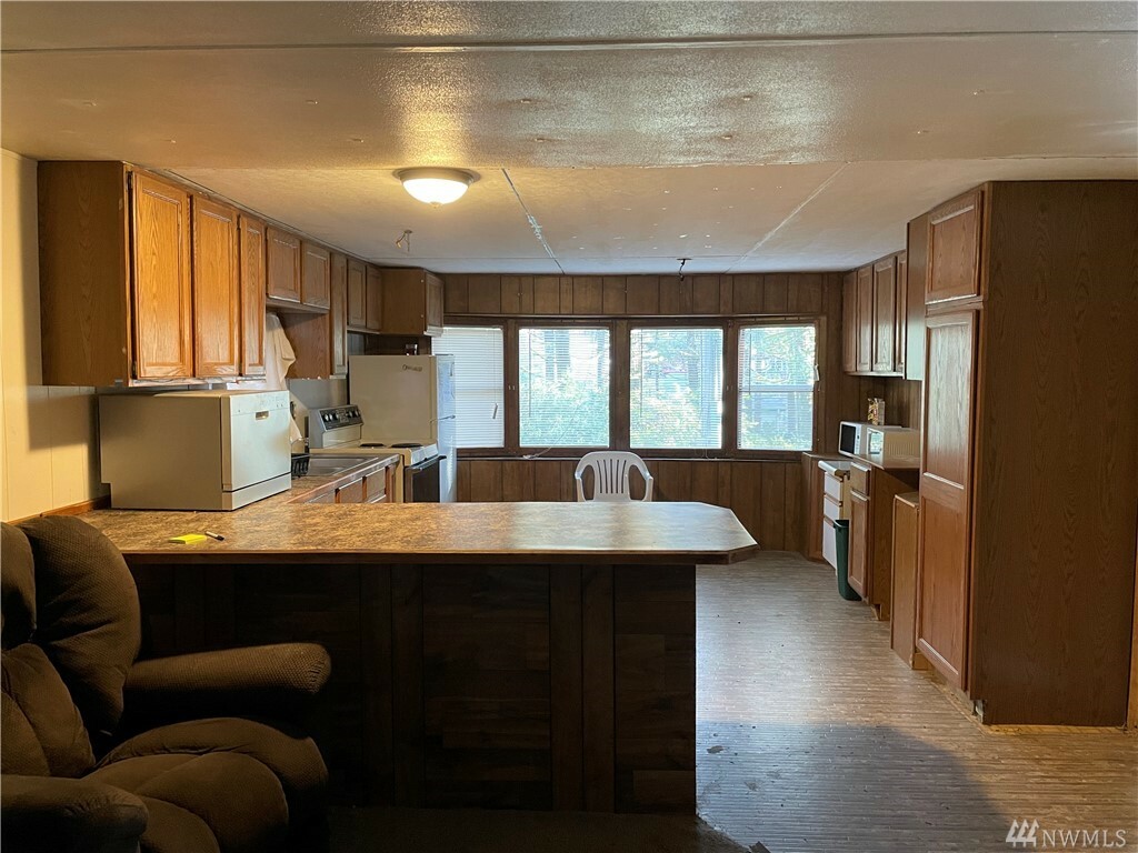 Property Photo: 60 E Barnsby Place WA 98584