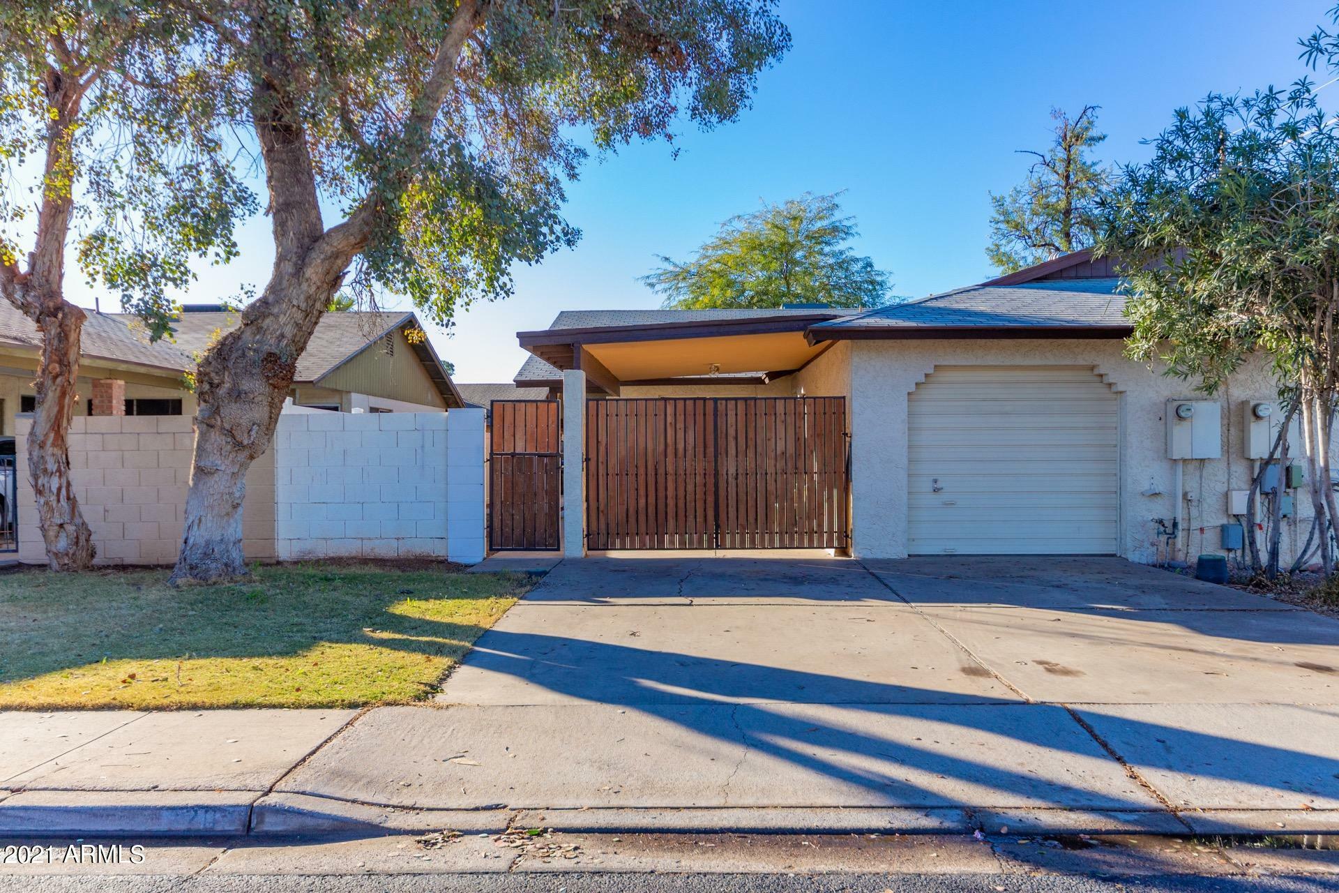 Property Photo:  1203 E Glade Avenue  AZ 85204 