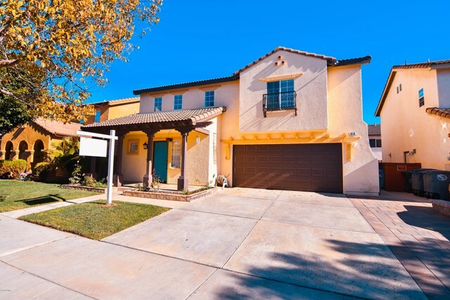 Property Photo:  610 Festivo Street  CA 93030 