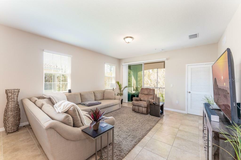 Property Photo:  8352 Enclave Way 101  FL 34243 