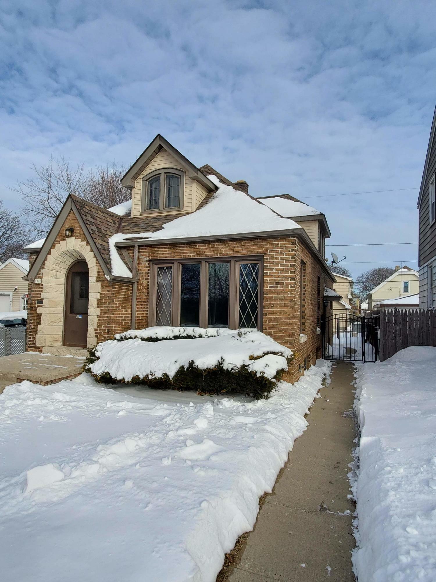 Property Photo: 2912 S 16th St WI 53215