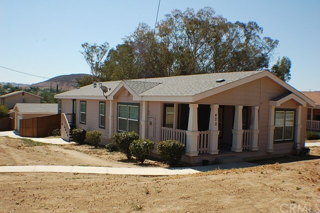 Property Photo:  420 N Poe Street  CA 92530 