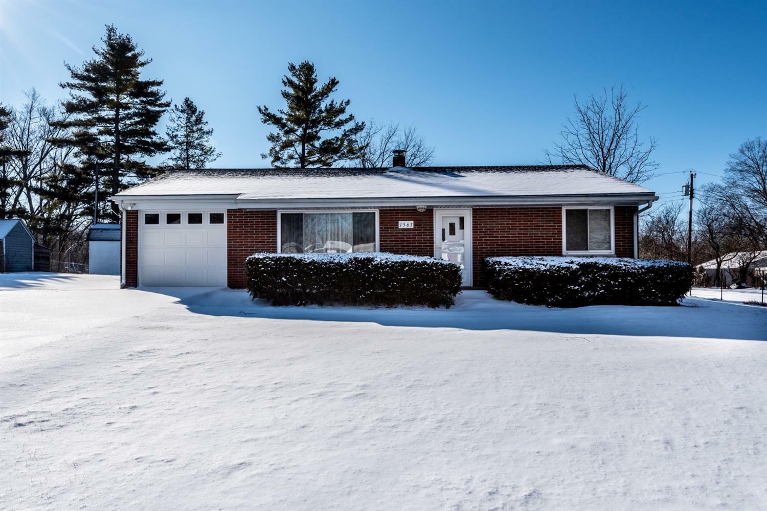 Property Photo: 1563 Harlan Rd OH 45068