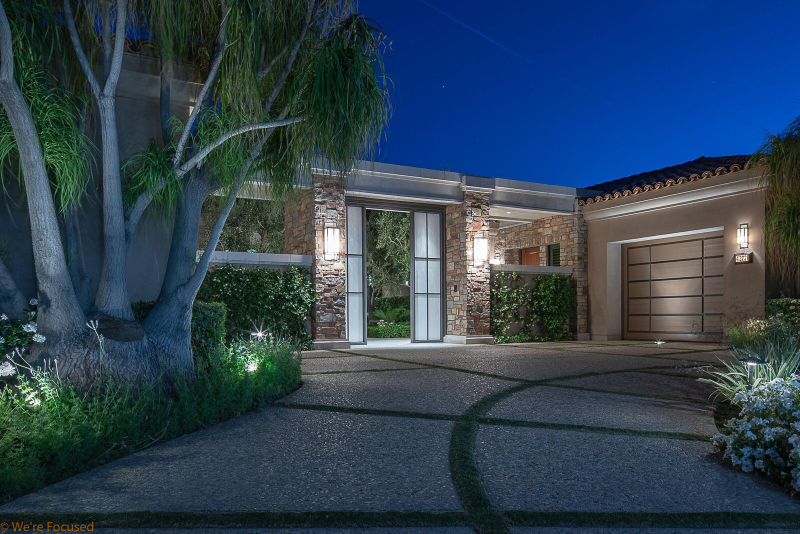 Property Photo: 43231 Via Siena CA 92210