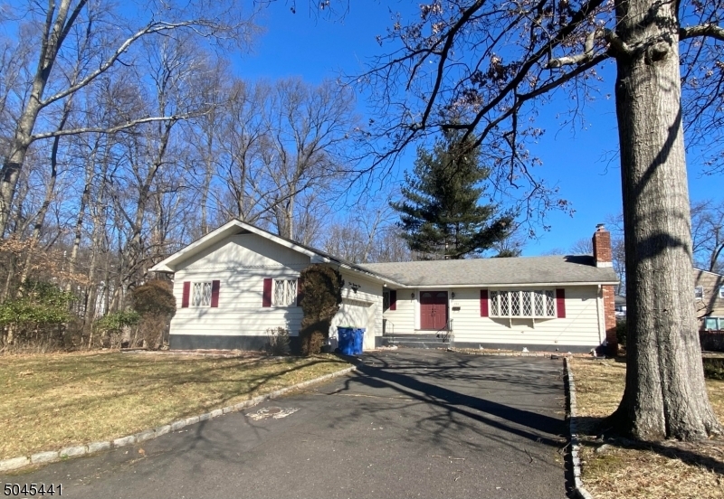 Property Photo: 292 Oneida Ave NJ 07060