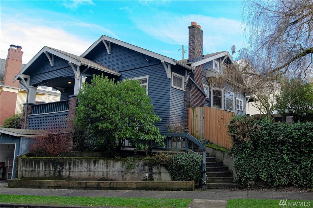 Property Photo: 826 31st Ave E WA 98112