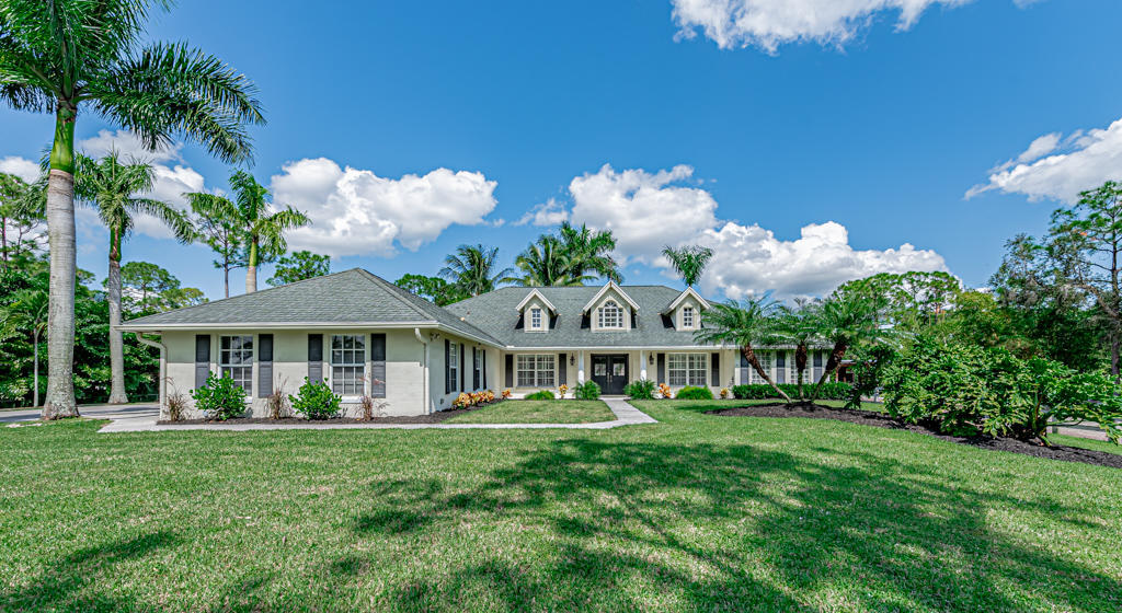 Property Photo: 17437 72nd Road N FL 33470