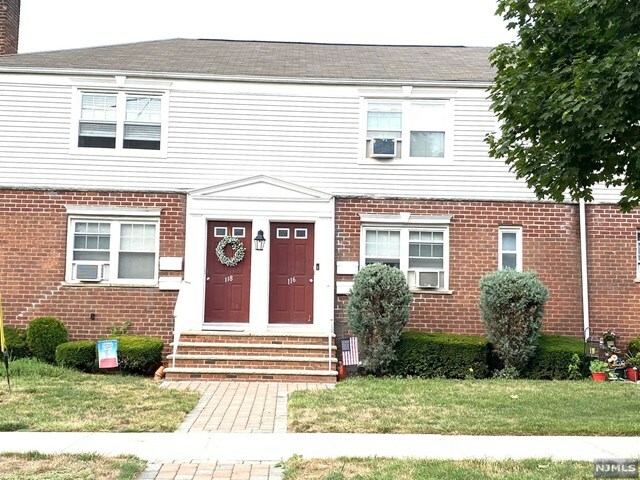 Property Photo:  118B Hastings Avenue  NJ 07070 