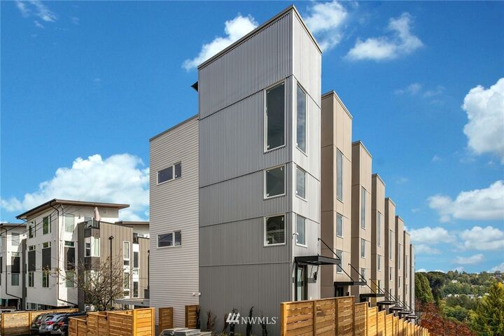 3078 SW Avalon Way A  Seattle WA 98126 photo