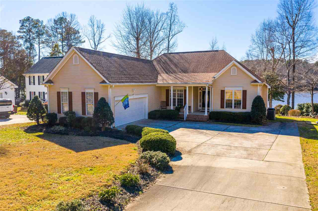 Property Photo: 1217 Sagamore Drive NC 27549