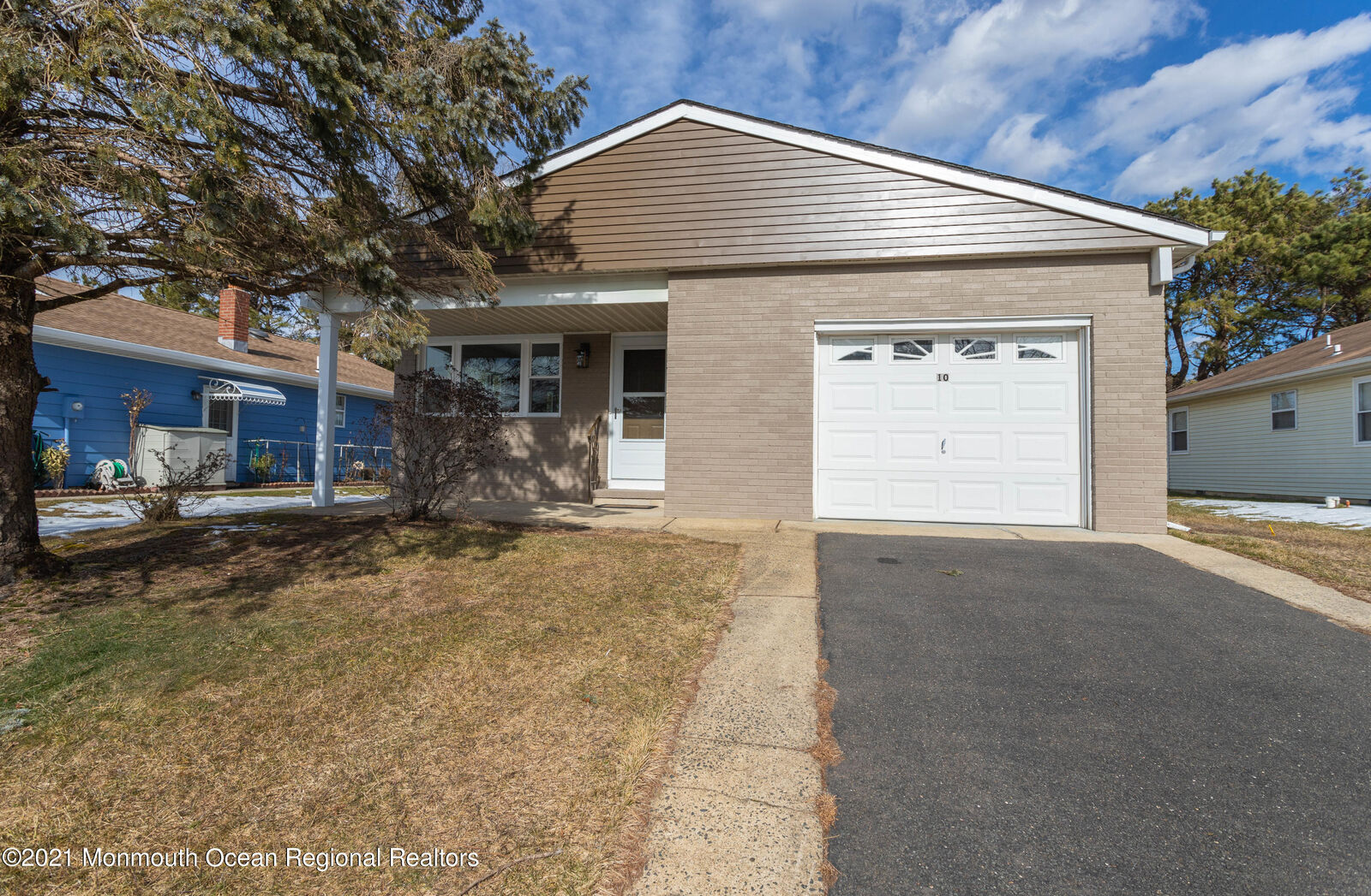 Property Photo:  10 Pechanga Street  NJ 08757 