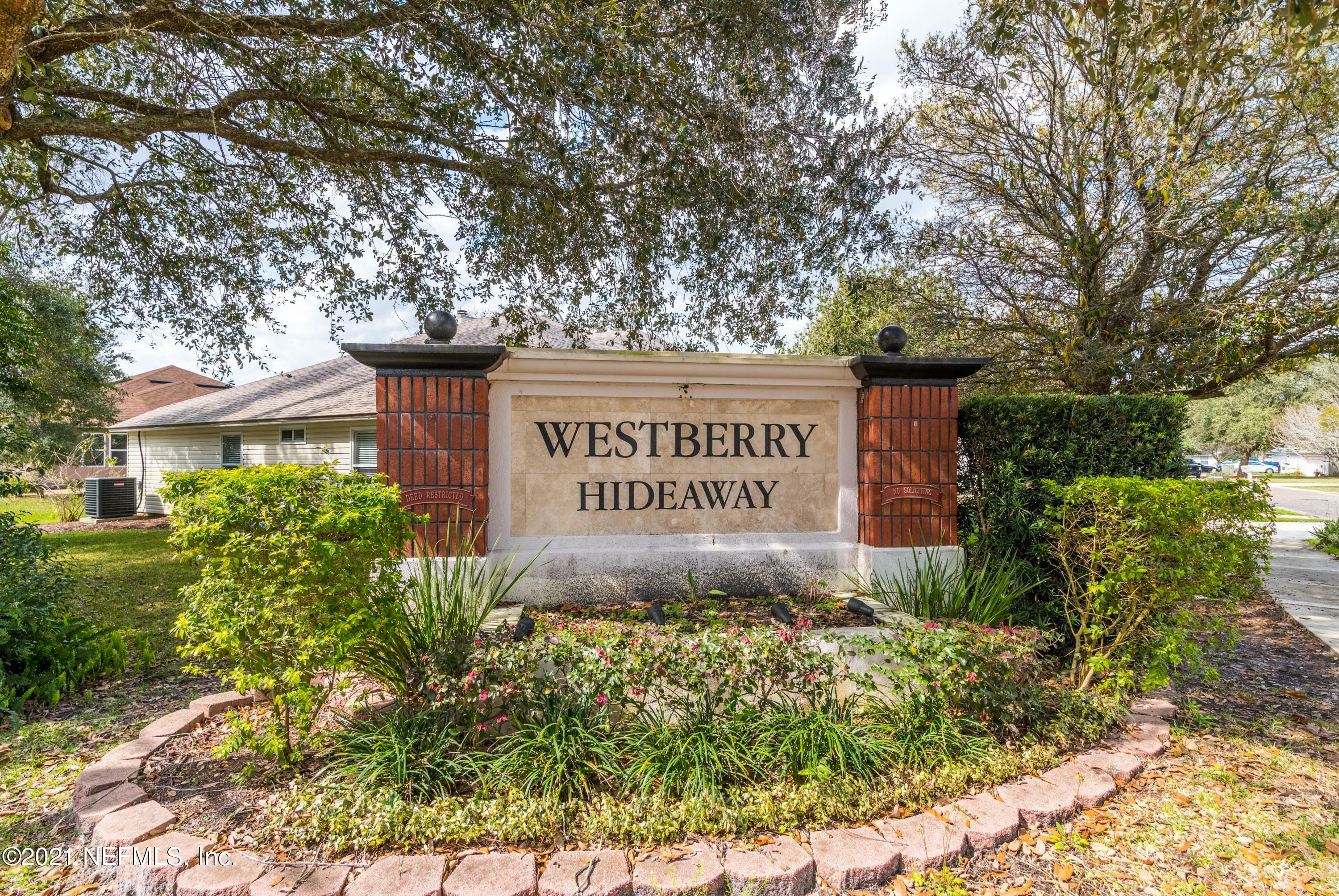 Property Photo:  2872 Westberry Hideaway Court  FL 32223 