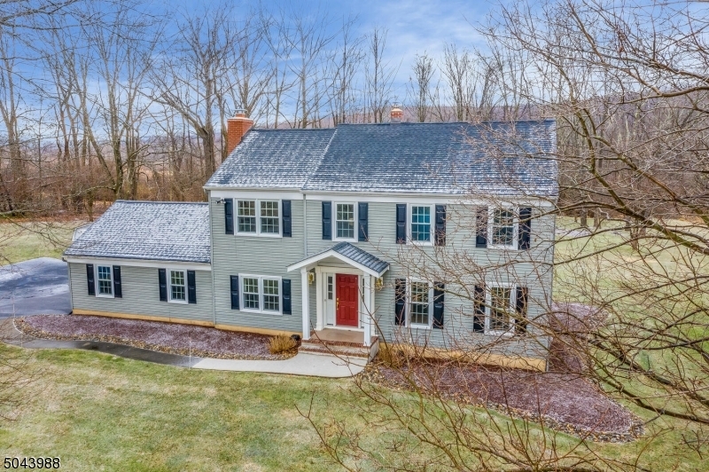 Property Photo: 709 Deerfield Ln NJ 08802
