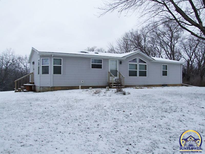 Property Photo:  7311 SE Berryton Rd  KS 66409 