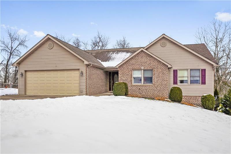 Property Photo: 1461 Peachtree Ln PA 15642