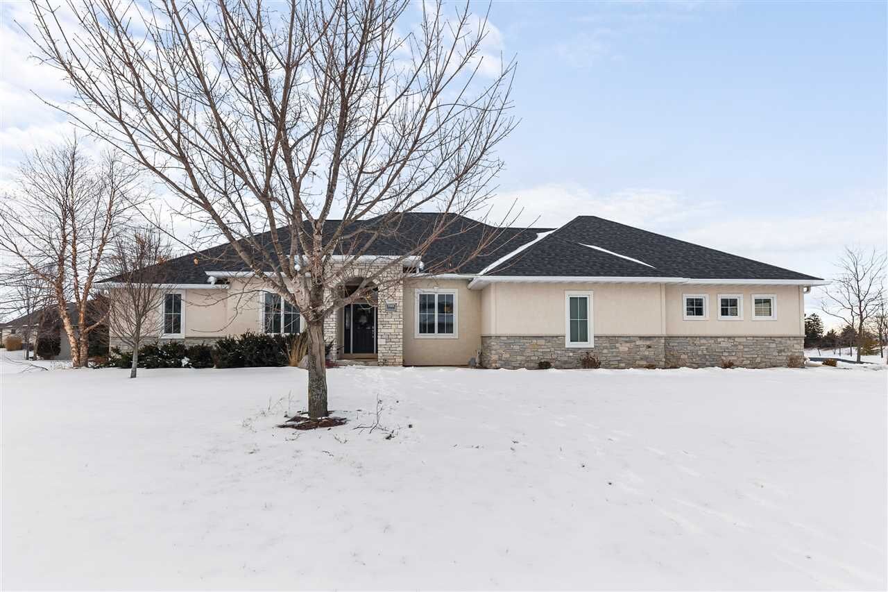 Property Photo:  N1421 Meadow Park Drive  WI 54942-8756 