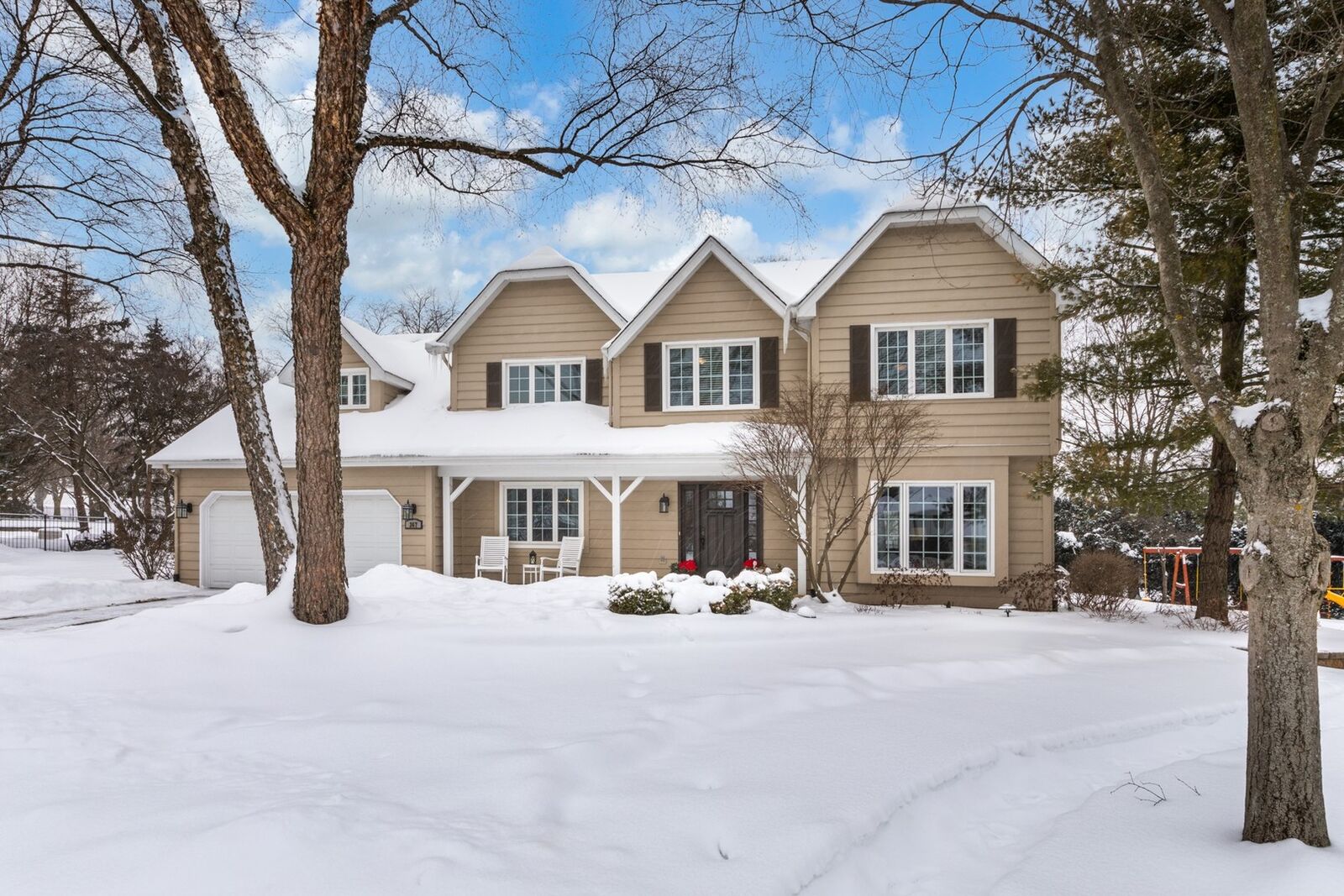 Property Photo: 25W367 Westove Court IL 60540