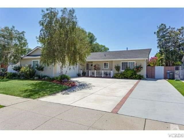 Property Photo:  1325 Plum Avenue  CA 93065 