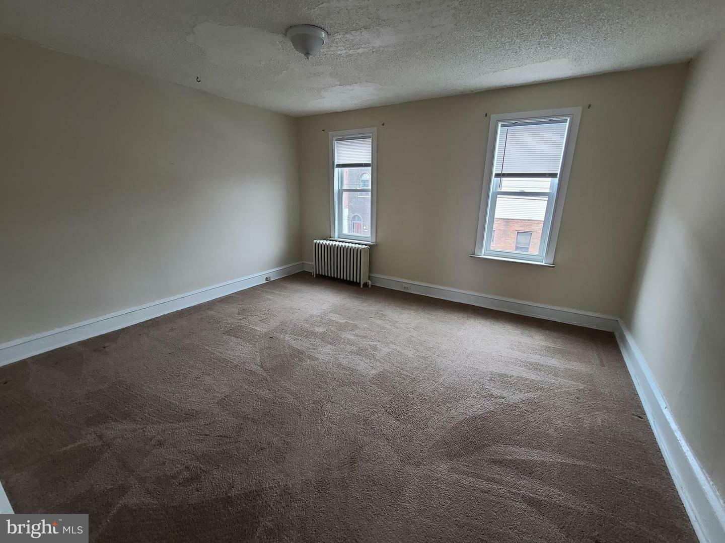 Property Photo:  919 McKean Street 2  PA 19148 