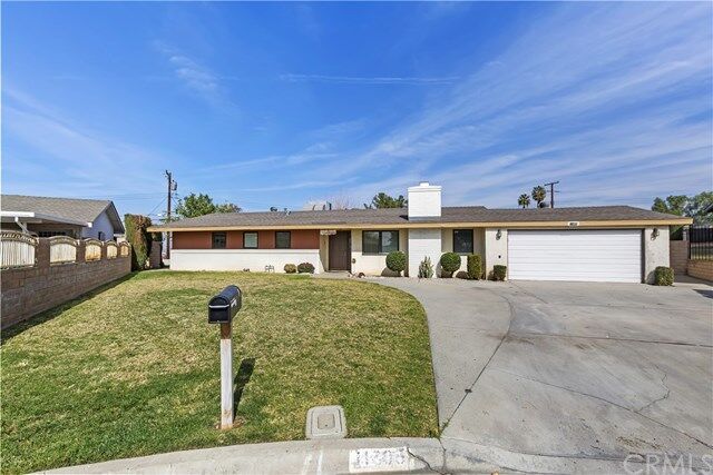 Property Photo: 11805 Arliss Lane CA 92313