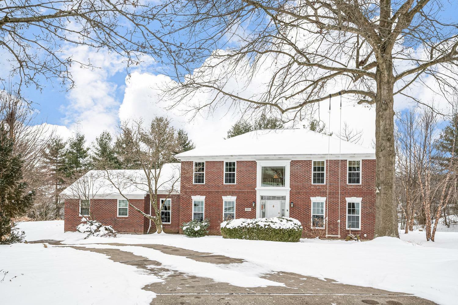 Property Photo: 5003 Mallard Crossing Ln OH 45247
