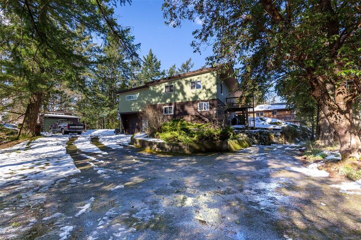 Property Photo: 2530 Wentwich Rd BC V9B 3N4
