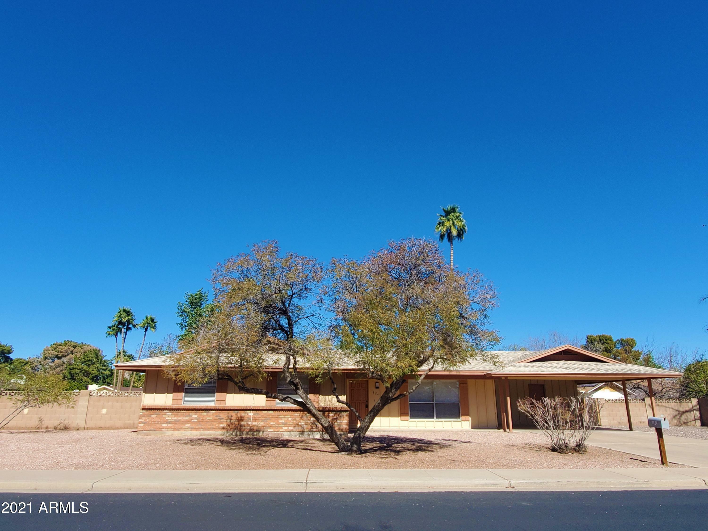 Property Photo:  1824 E Inca Circle  AZ 85203 