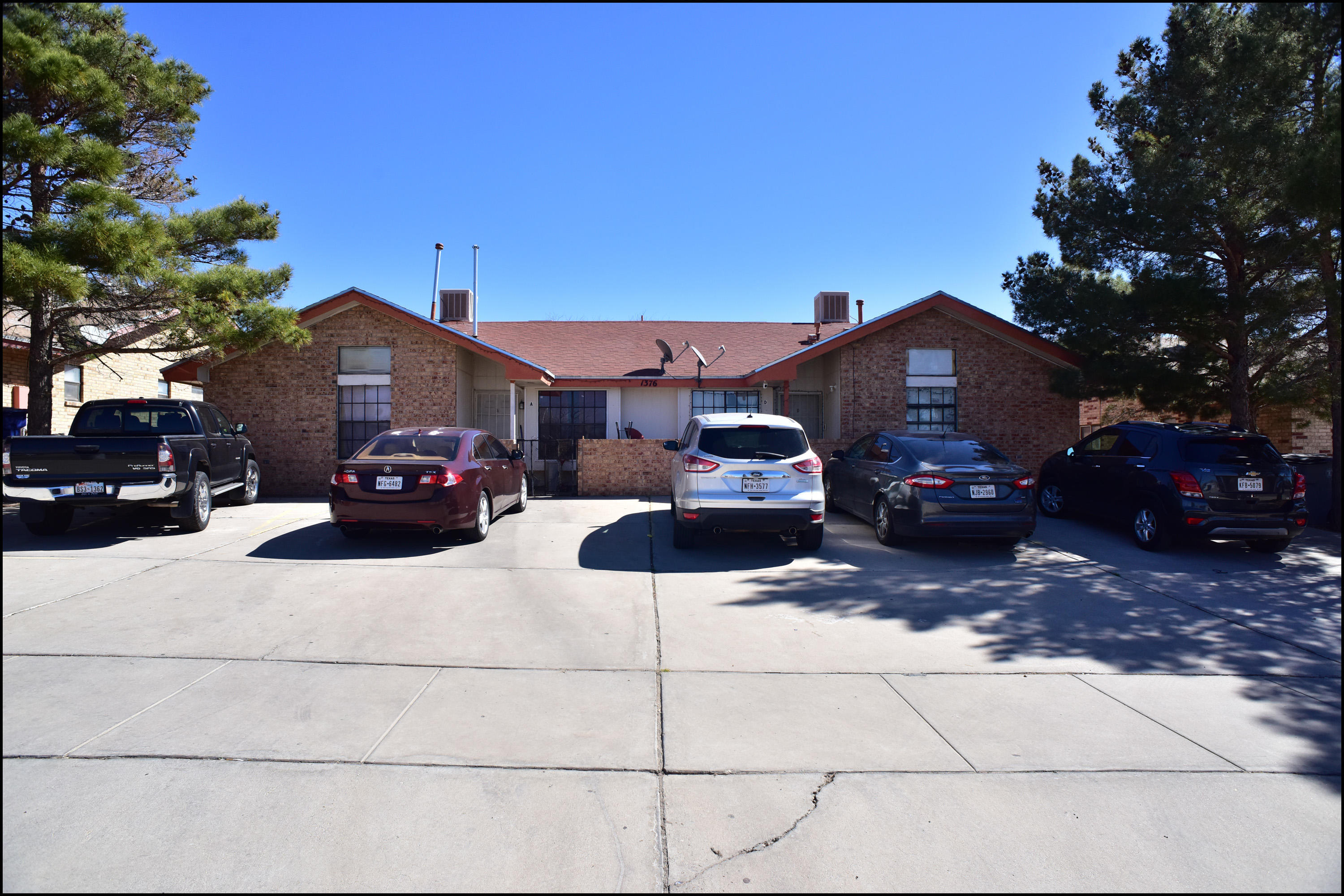 Property Photo: 1376 Trudy Elaine Drive Abcd TX 79936