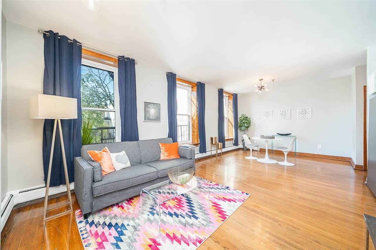 Property Photo:  222 Bloomfield St 4R (2nd Floor)  NJ 07030 