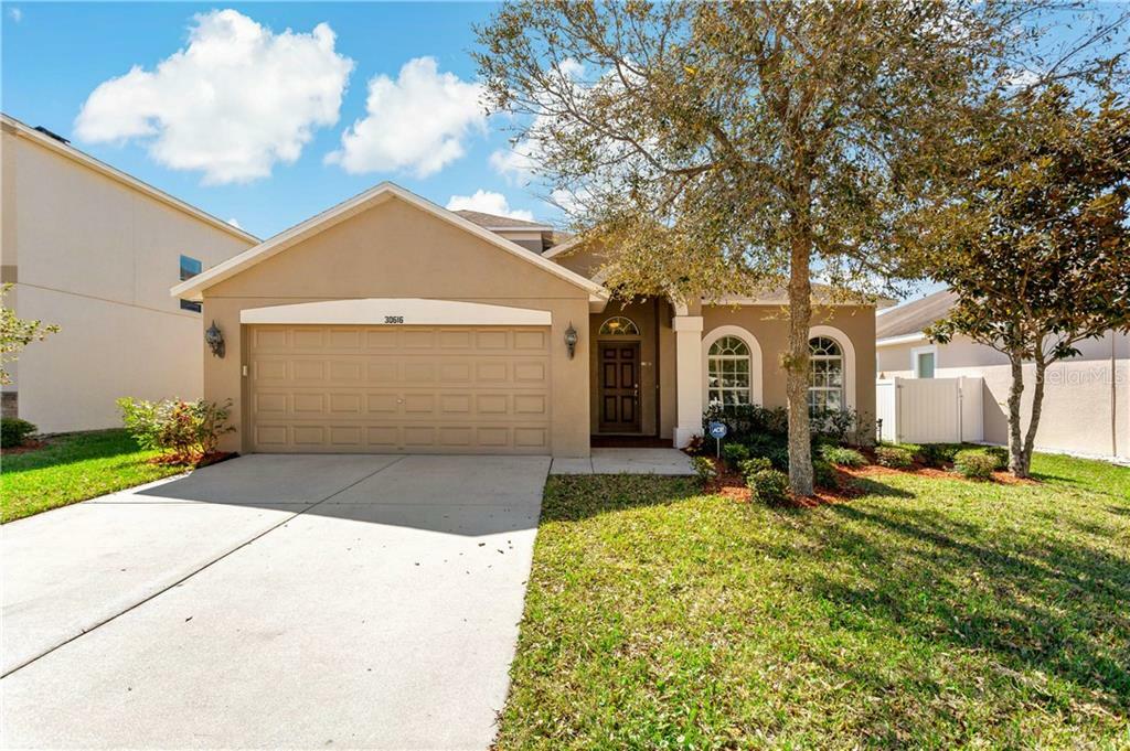Property Photo: 30616 Casewell Place FL 33545